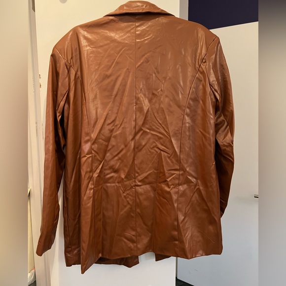 Pretty Little Thing Faux Leather Jacket - Picture 2 of 4